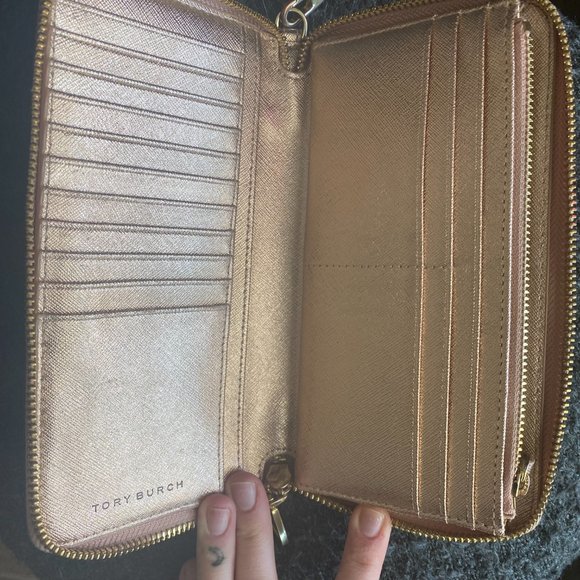 Tory Burch Metallic Rose Gold Continental Wallet - Picture 4 of 9